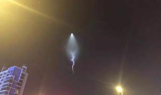 多地惊现不明飞行物