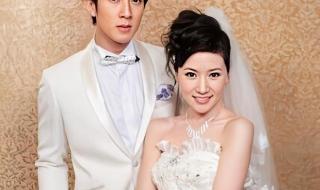 吴尊女儿给国王演奏