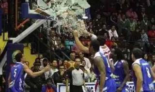 奥尼尔扣碎篮板集锦 奥尼尔扣碎篮板集锦