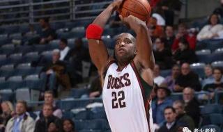 易建联现在在哪个球队 易建联现在在哪个球队